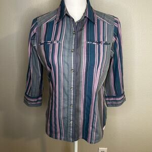 The North Face women's organic cotton striped snap button down 3/4 sleeve size M